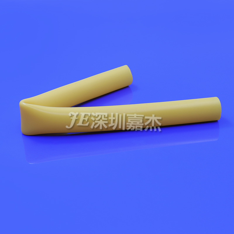 大黑屌肏白屄视频双色硅胶管